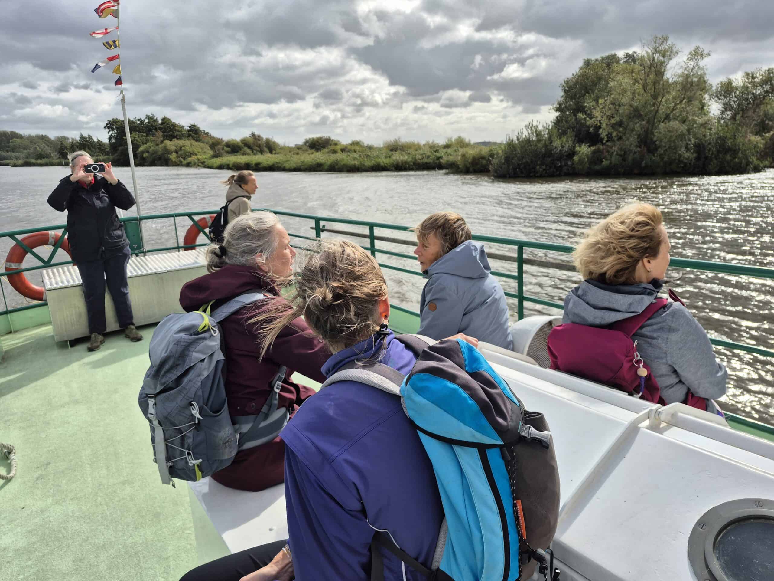 De groep op een boot tijdens de vorige inspiratiedagen